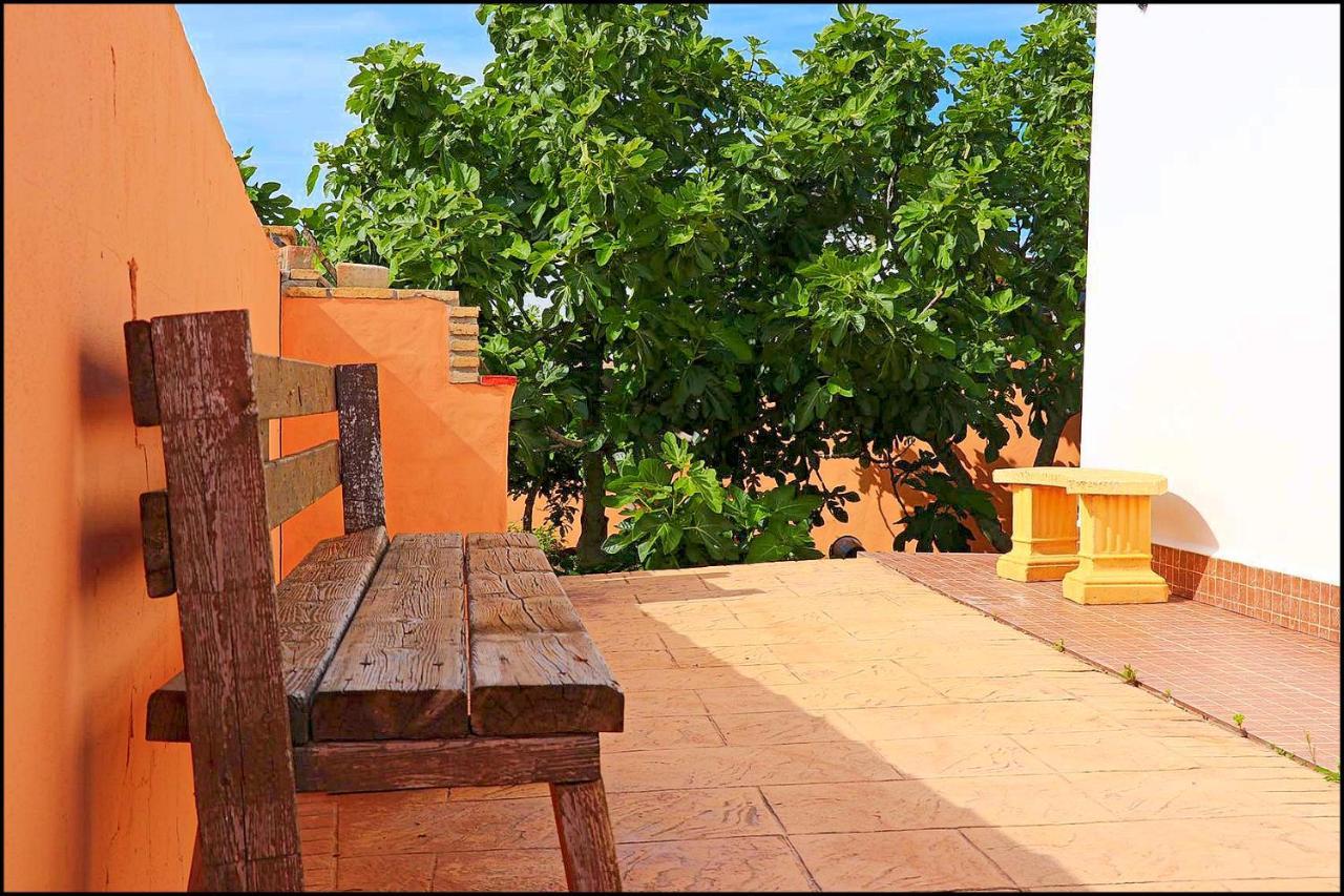 Chalet Rustico Roche โกนิล เด ลาฟรอนเตรา ภายนอก รูปภาพ