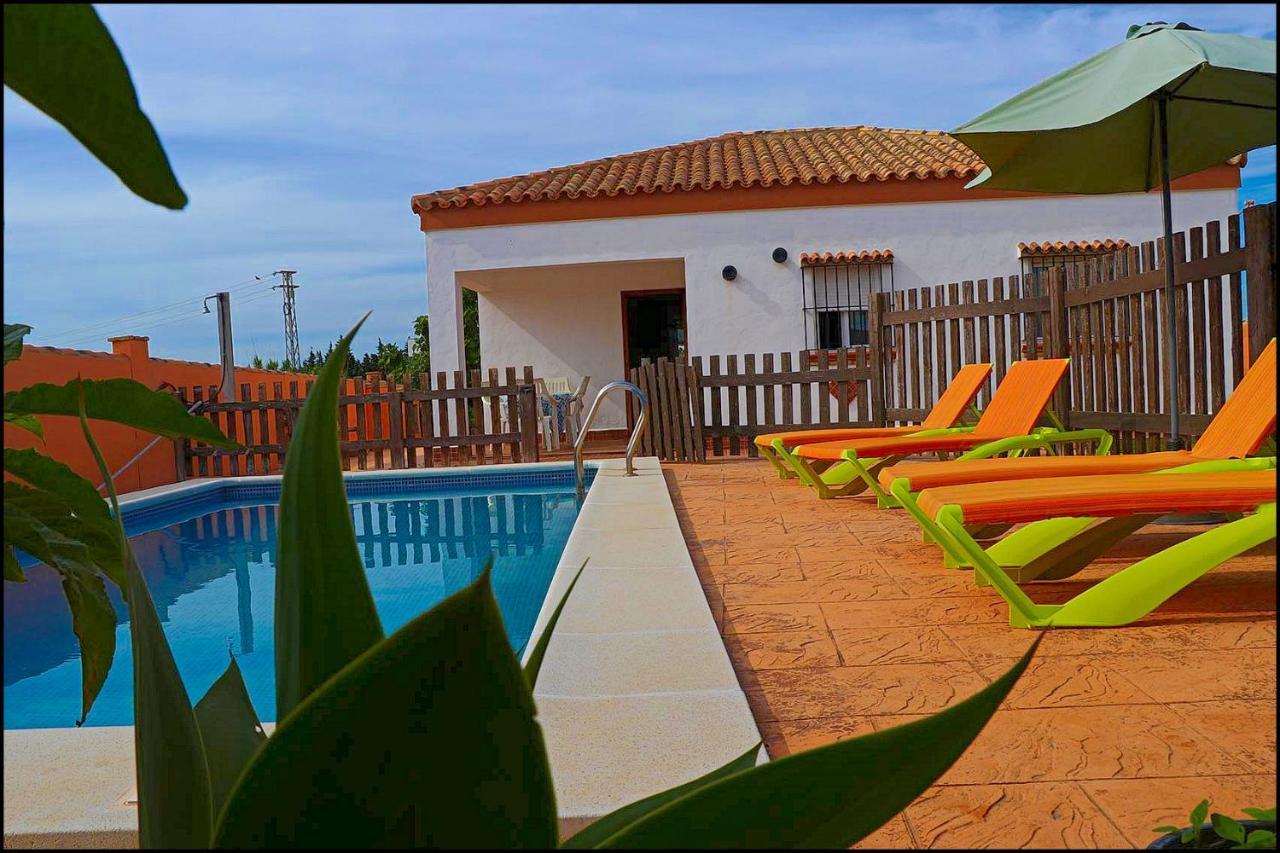 Chalet Rustico Roche โกนิล เด ลาฟรอนเตรา ภายนอก รูปภาพ